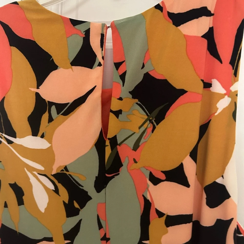 Anne Klein Multicolor Leaf Print Mini Swing Dress-A-Line. Size 10 - Picture 5 of 14